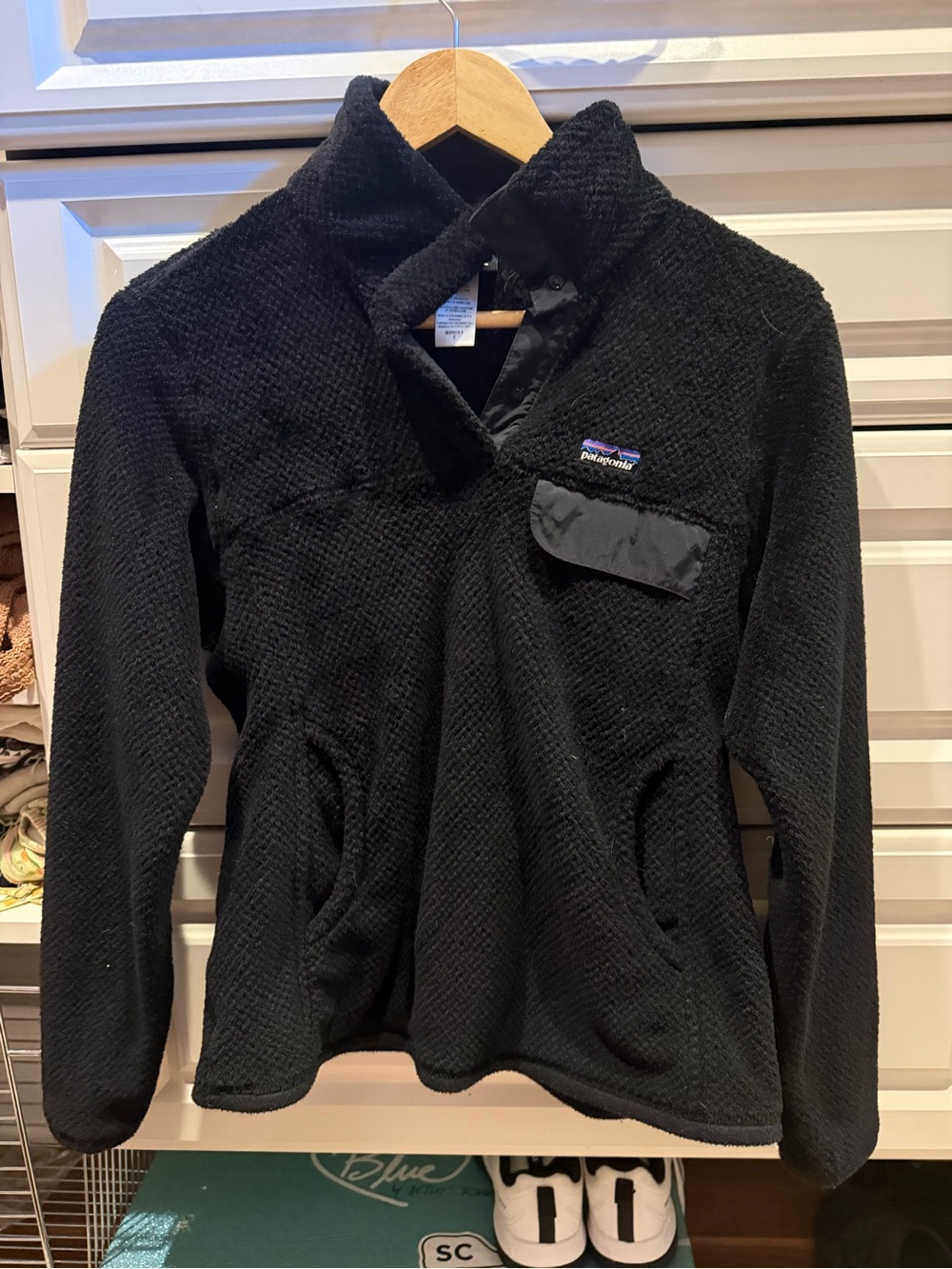 Patagonia Women’s Black Fleece Sweater